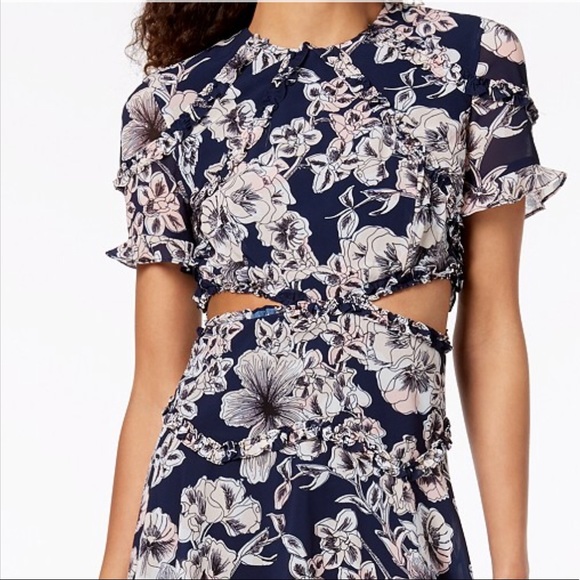 Bardot Dresses & Skirts - Cut out dress